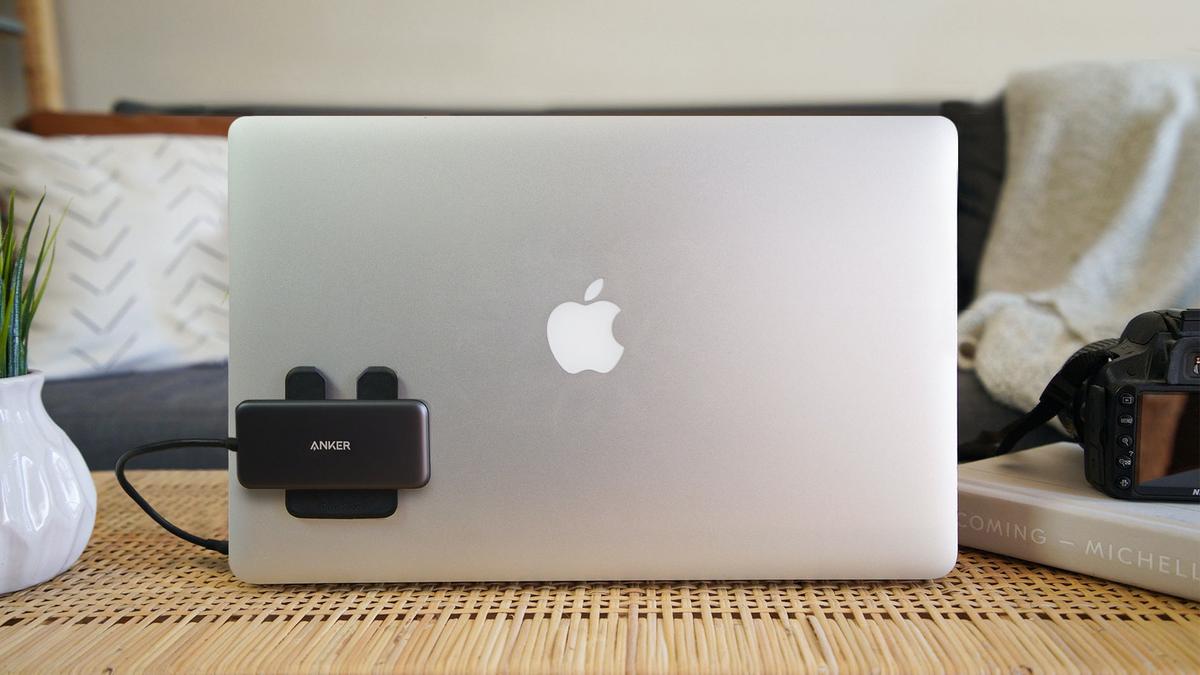 ノートpcと外付けデバイスをスマートに持ち歩けるアクセサリー ライフハッカー ジャパン