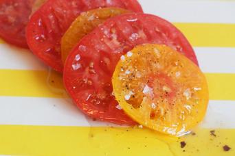新鮮なトマトにかけるべきなのは、あのオイルだった！