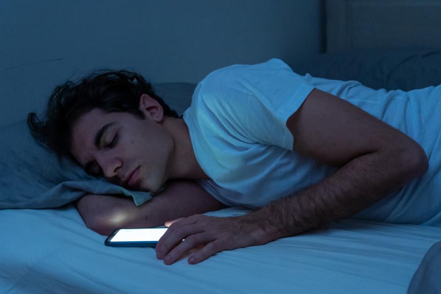 スマホ活用で睡眠の質を上げる3つの方法｜iPhoneとAndorid