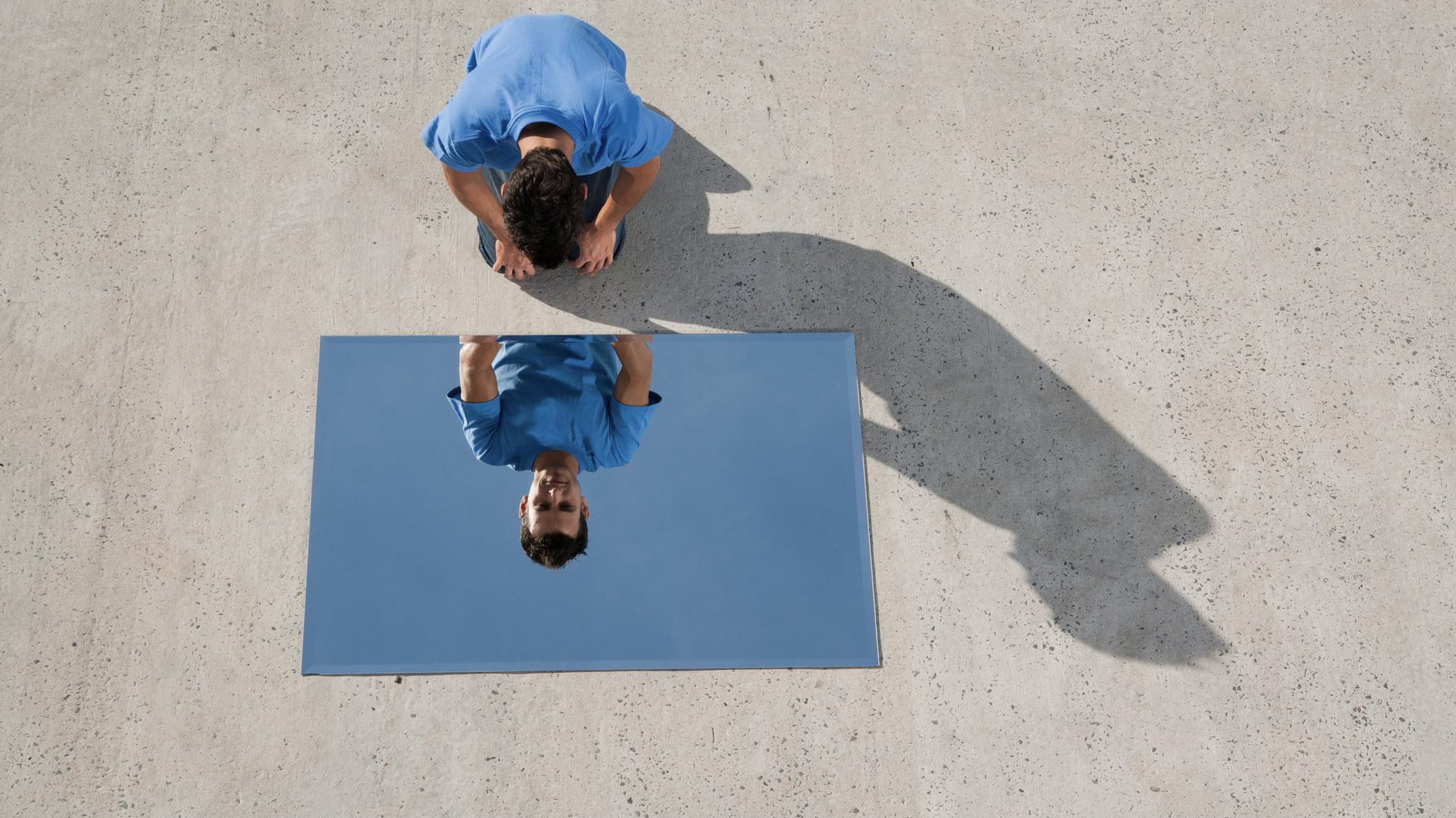 ナルシスト3つのタイプとその見分け方 | ライフハッカー・ジャパン