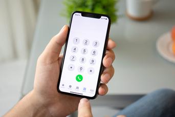 iPhoneで着信拒否すると、相手にバレる？
