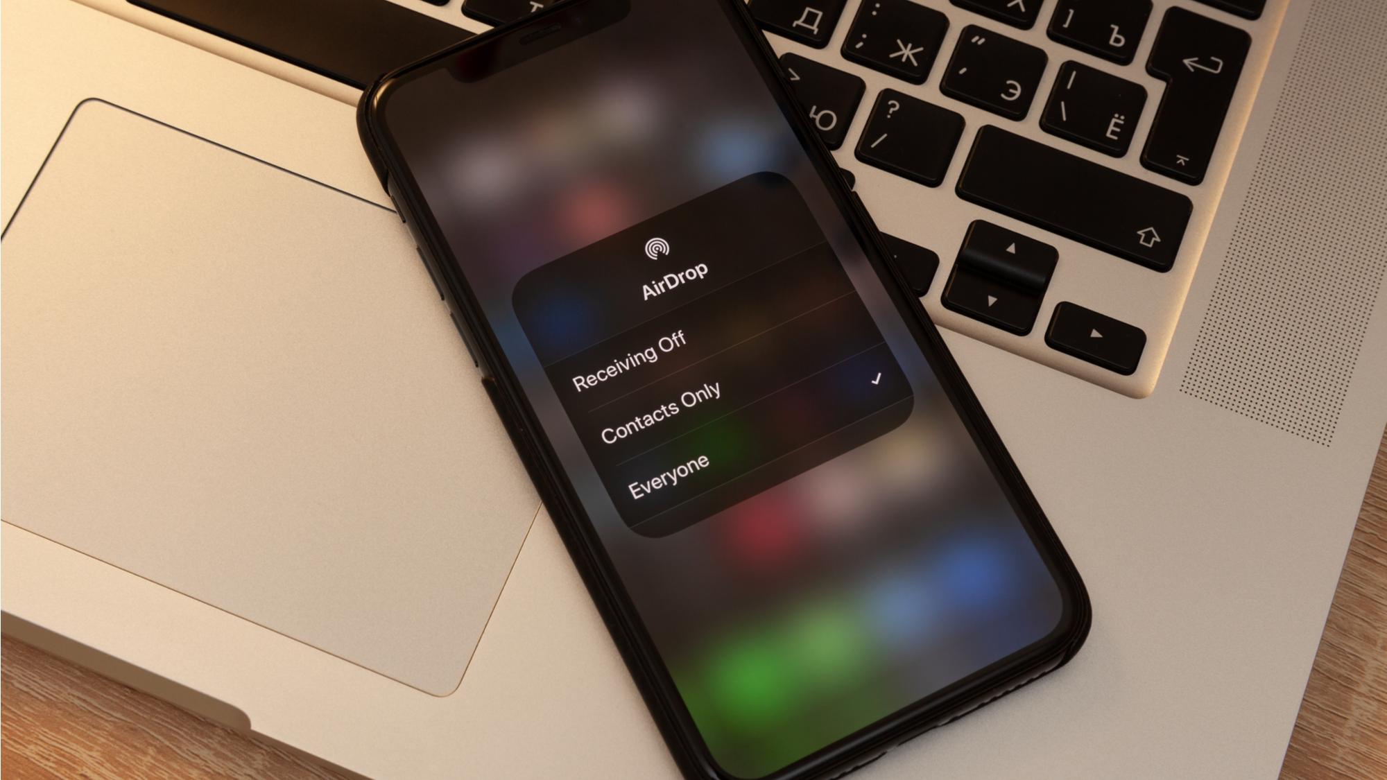 AirDrop使って大丈夫？ セキュリティリスクと安全な使い方 | ライフハッカー・ジャパン