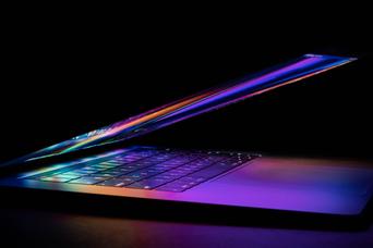MacBookのキーボードバックライトを調整する5つの方法