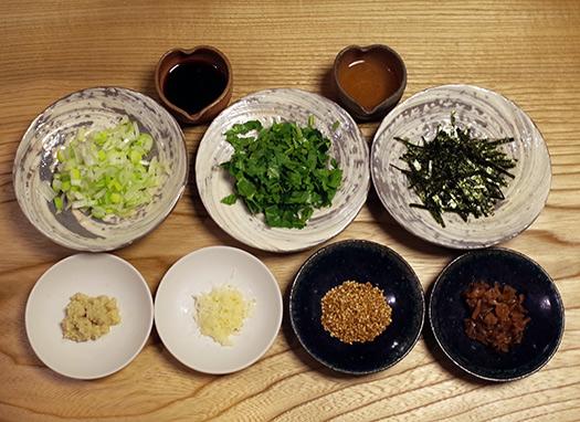 ひと手間トッピングで新発見。あったか四川風湯豆腐 | ROOMIE（ルーミー）