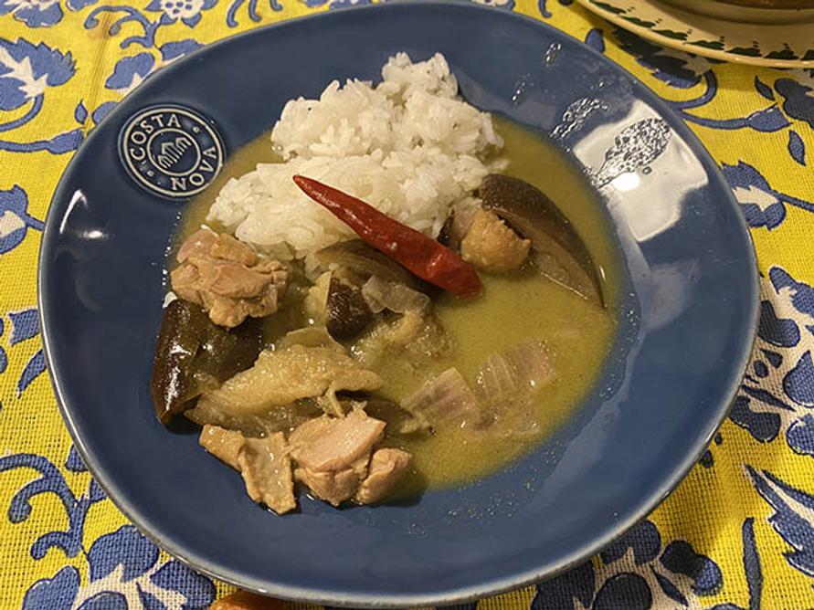グリーンカレー皿