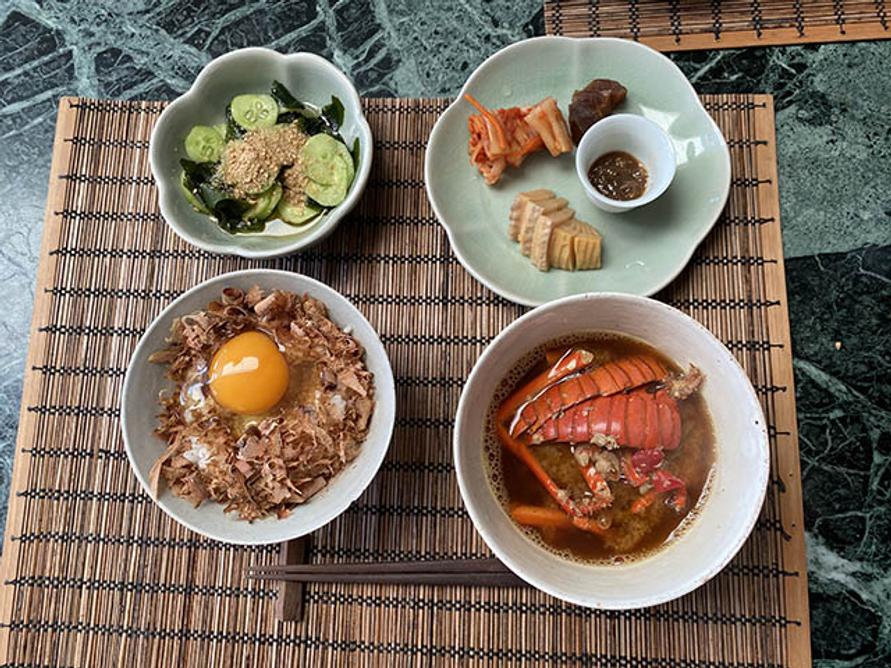 伊勢海老の味噌汁