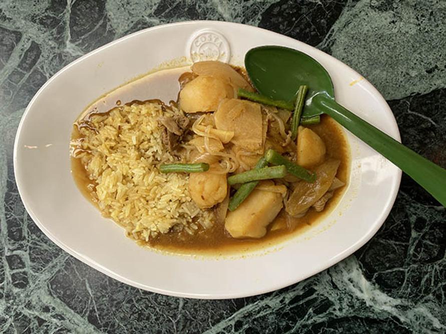 変身肉じゃがカレー