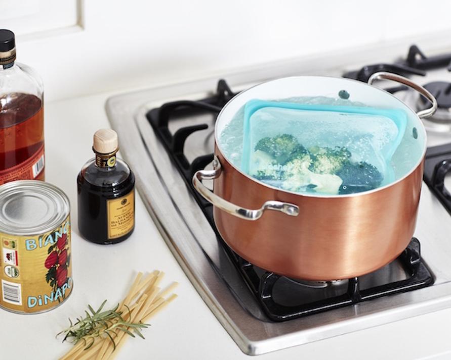 シリコーン製保存容器「stasher」と「Zip Top®」を使ってみたら、保存だけでなく調理にも大活躍だった ROOMIE（ルーミー）