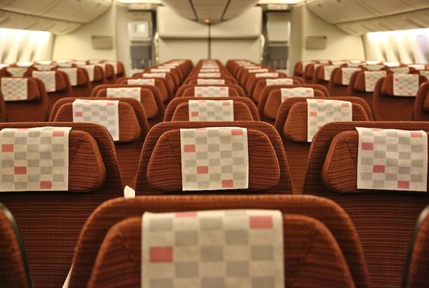 ほわ～んとプライベートなくつろぎ空間、JAL SKY SUITE 777の新シート