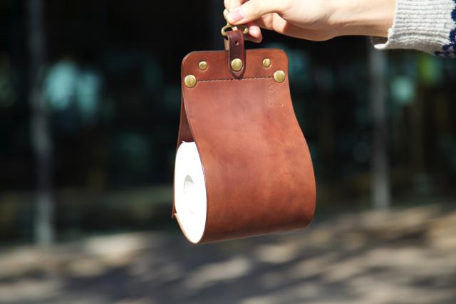 ボードゲームをレザーにするだけで、おとなの気分になれたんだ