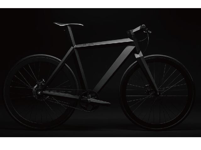 とことん「黒」にこだわった自転車だよ | ROOMIE（ルーミー）