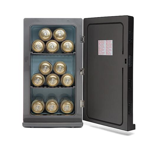 M2819 スターウォーズ／フォースの覚醒 冷蔵庫 スターウォーズ旧3部作で冷凍されてしまったハン・ソロが扉になった