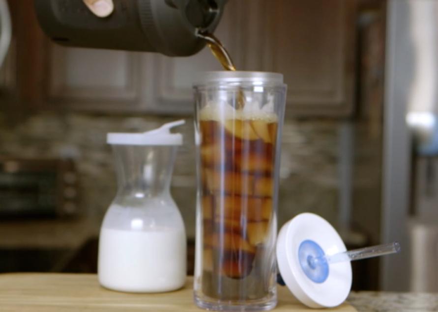 I made hot coffee into iced coffee in just 1 minute ROOMIE