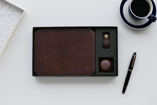 土屋鞄 LEATHER うるさく CHOCOLATE クリップボード
