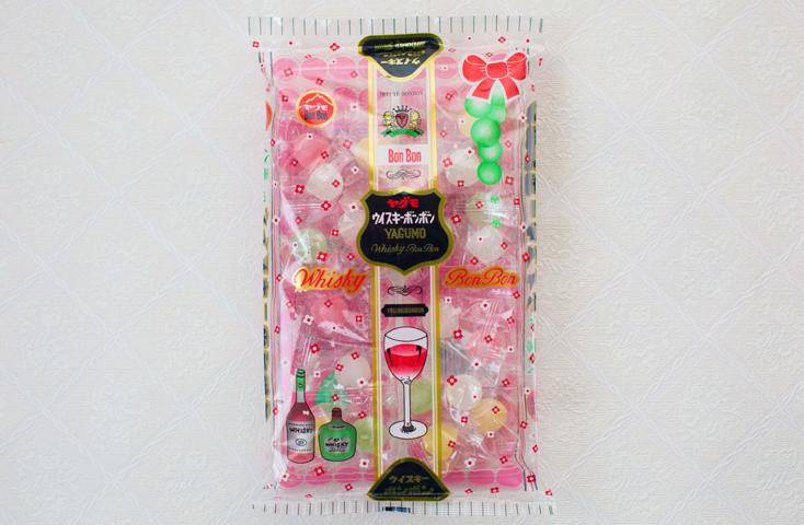 赤。白。緑。黄。色鮮やかなウイスキーボンボン｜甲斐みのり「スナック