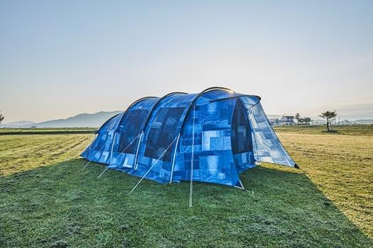 デニムモチーフの2ルームテントなど。Coleman×MonroのINDIGO LABEL秋の 