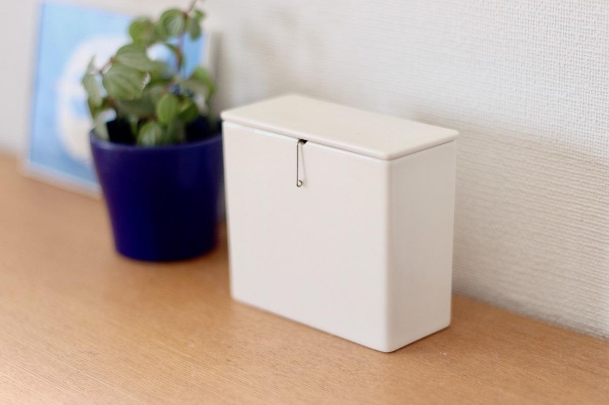 さすが無印良品 蚊取り線香さえこんなにシンプルにできるなんて マイ定番スタイル Roomie ルーミー
