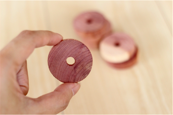 この穴がポイントでした！ニトリでクロゼットの悩みが解決したよ｜マイ