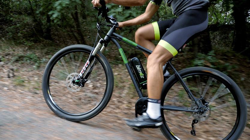 どんな自転車も電動化！ スイスで話題になったアイテムが日本上陸だ～！ | ROOMIE（ルーミー）