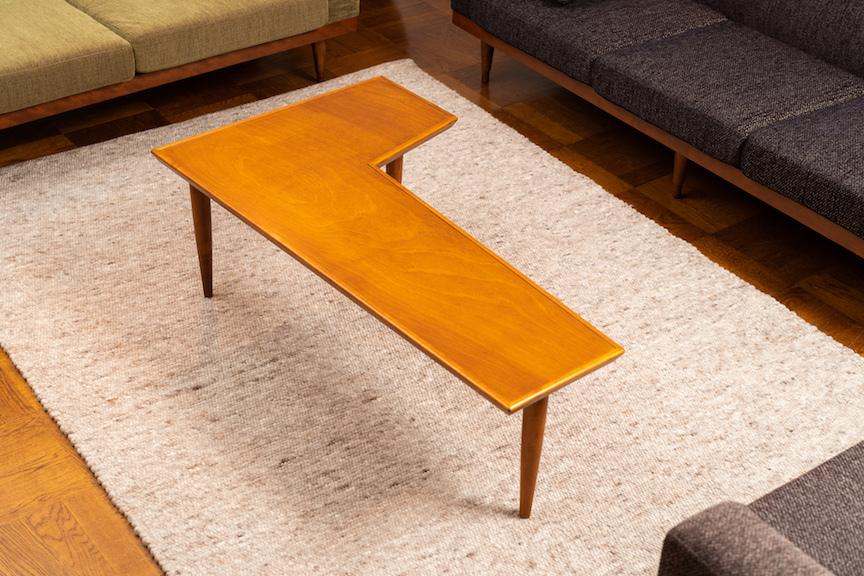 P.F.Sの20年人気テーブルは船の舵がモチーフ。一体またどうして