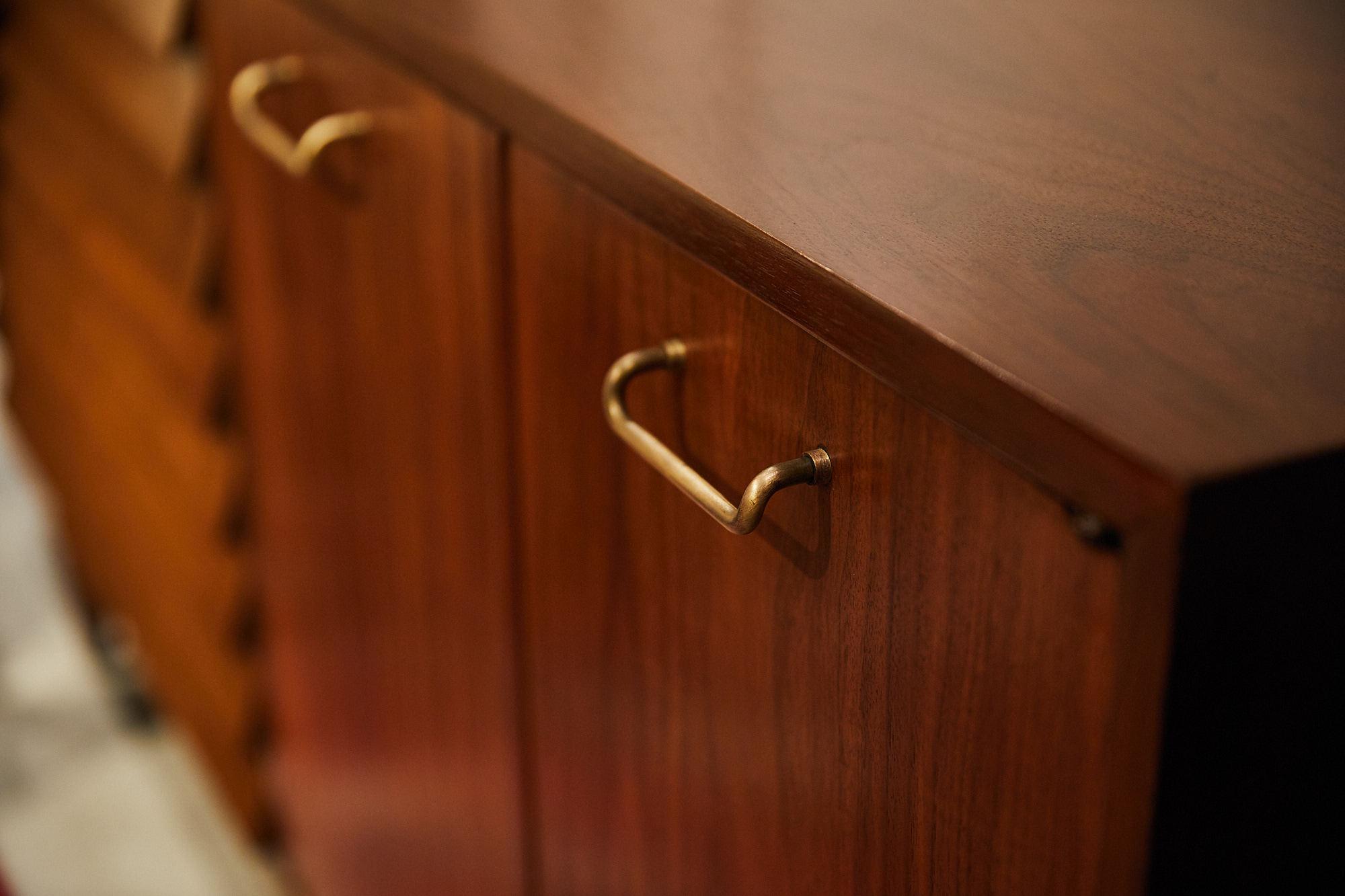 このヴィンテージ バッフェは、ちょっと使いにくくって、だから最高に