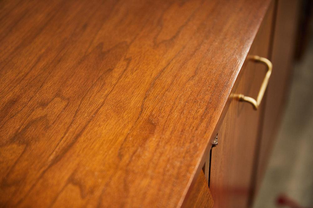 このヴィンテージ バッフェは、ちょっと使いにくくって、だから最高に