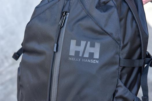 レインカバーに、オーガナイザー付きポケット…。ヘリーハンセンの 
