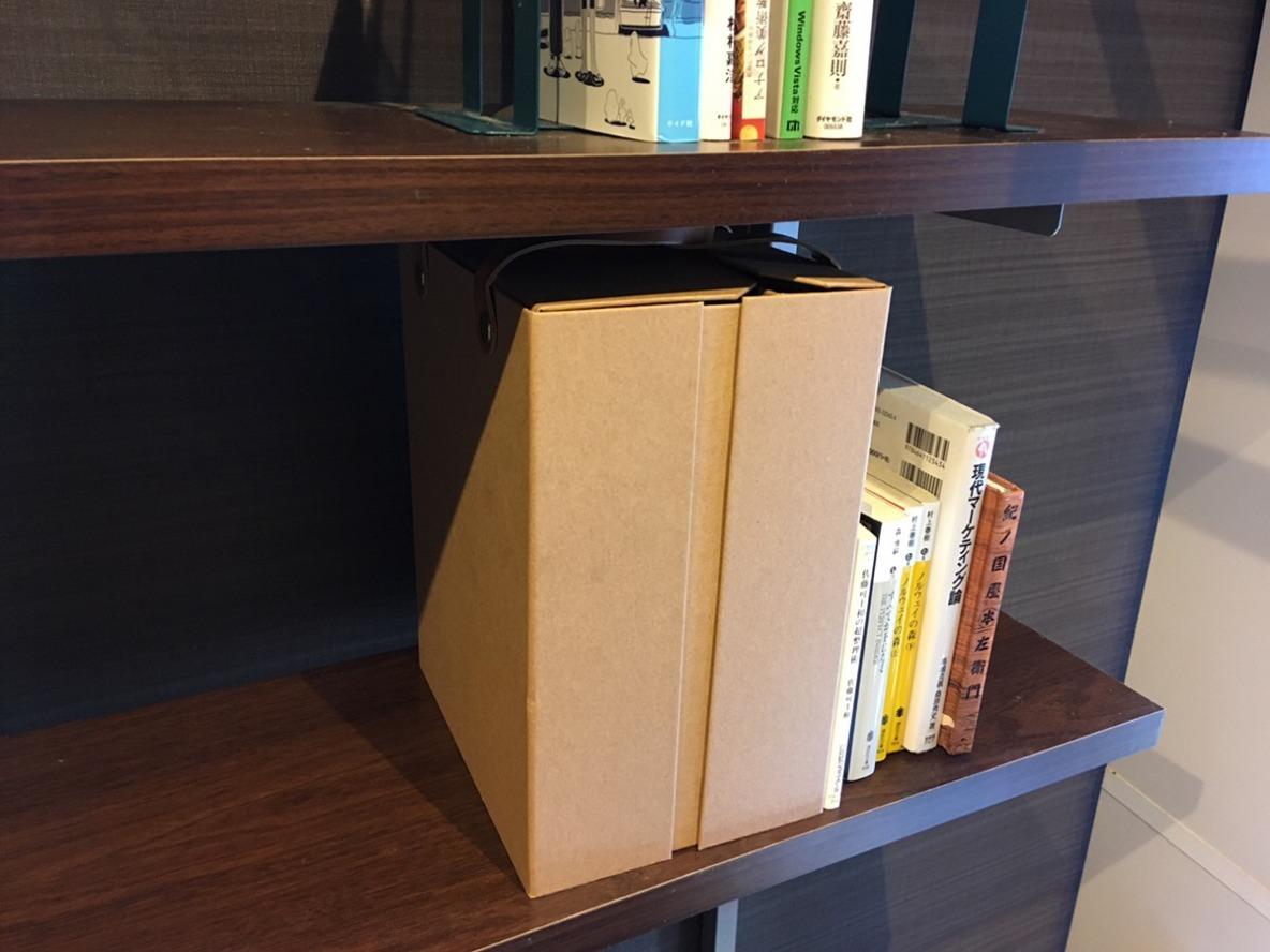 グッドデザイン賞受賞。収納に便利な小型テーブルLBR レイヤーサイド