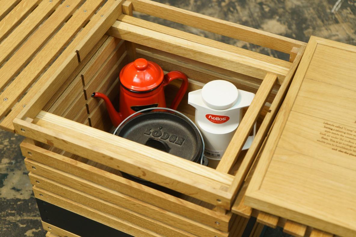 BOXがいきなりテーブルに!? INOUTのアイテム同士を繋げる「コネクタ