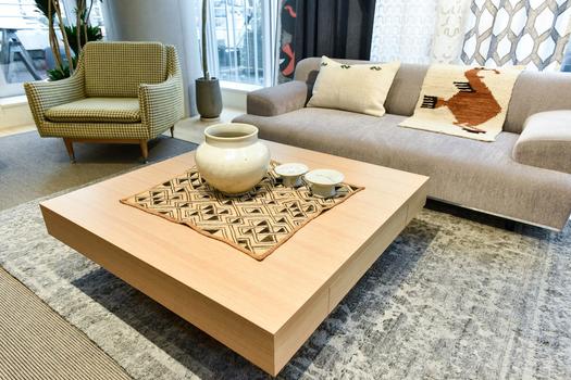 高さ32cm。イデーで一番“低い”ローテーブルは、デザイン性と機能性を  