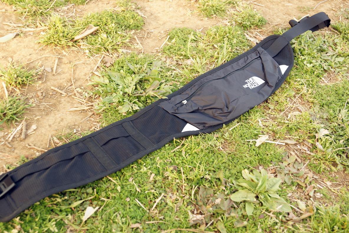 THE NORTH FACEのミニバッグはフィット感が抜群…！ 蒸れにくいし