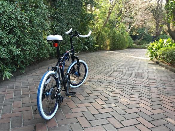 走行の革命児現る…4万円台の折りたたみ自転車はわずか13.1kgで機能性 