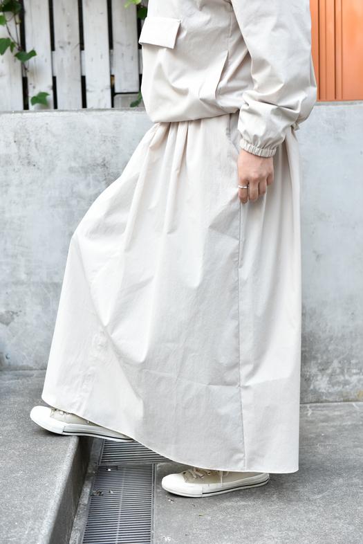 長袖＆マキシ丈でもさらっと涼しい！ヘリーハンセンのセットアップは  