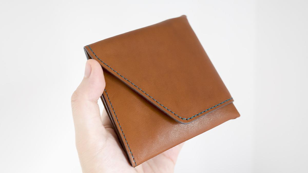 abrAsusの旅行財布は、長財布ユーザーの私が唯一使えたミニ財布だった 