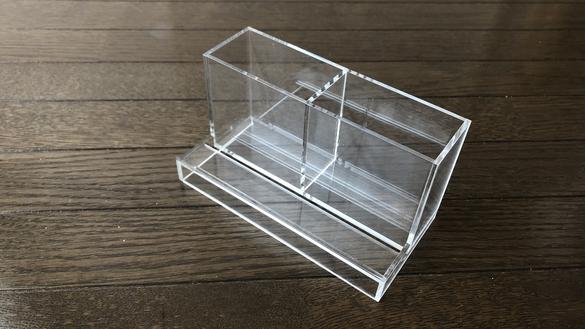 無印良品の アクリルスマホ小物スタンド は スマホ収納だけじゃない キッチンでもデスクでも大活躍だよ Roomie ルーミー