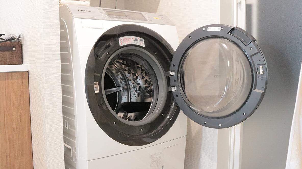 SHARP ドラム式洗濯機　ES-H10C 右開き SHARP ドラム式洗濯機 ES-H10C 右開き ドラム式洗濯機、右開き少な