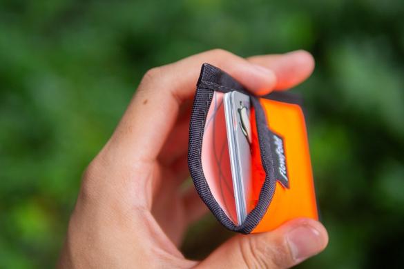 極ミニマリスト MINIMALIST WALLET TYVEK®｜本当に必要なものを必要な分だけ