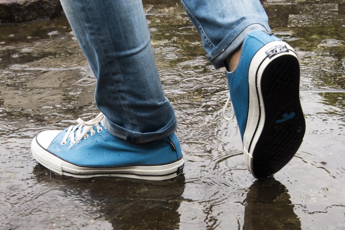 コンバース×ゴアテックスの最強チャックテイラー！梅雨だって履き 