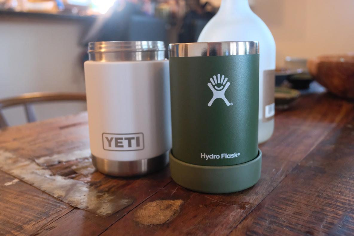 ギークアウトドアマンに人気のイエティとハイドロフラスク。缶