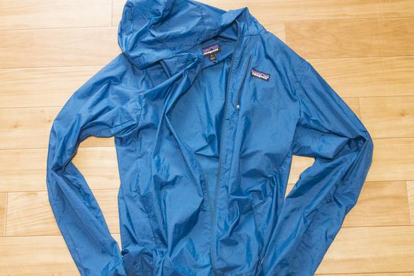 Patagonia レディースフーディニジャケット 大きかっ Lサイズ 青