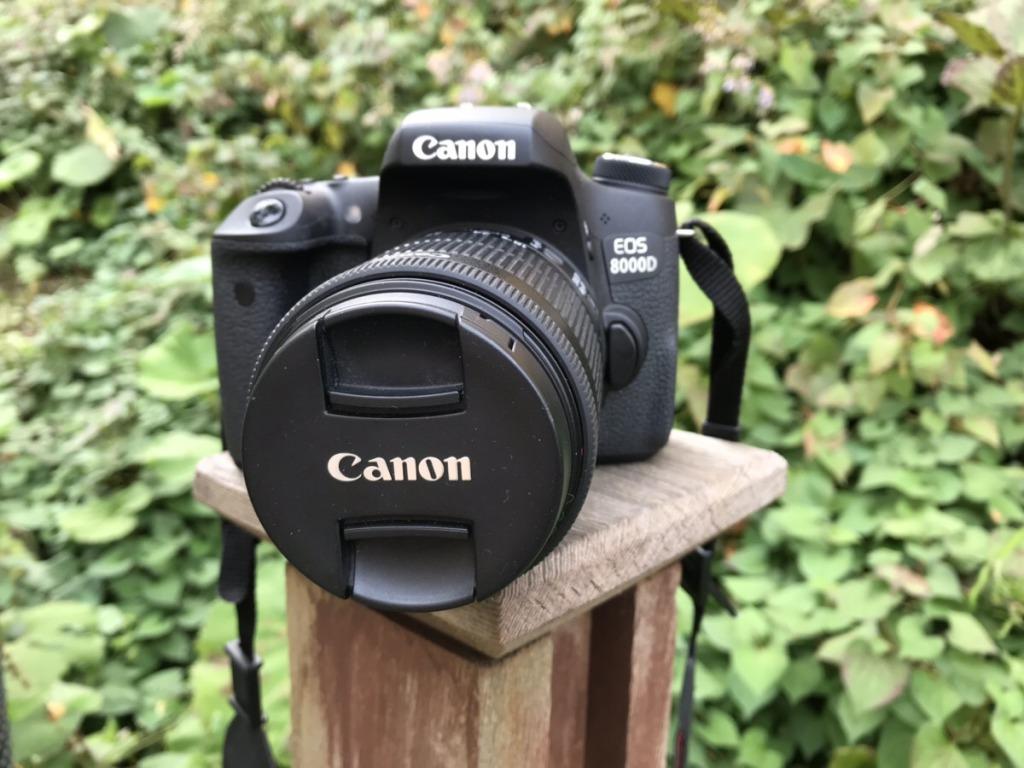 Canonの「8000D」なら、カメラとスマートフォン間の画像転送も