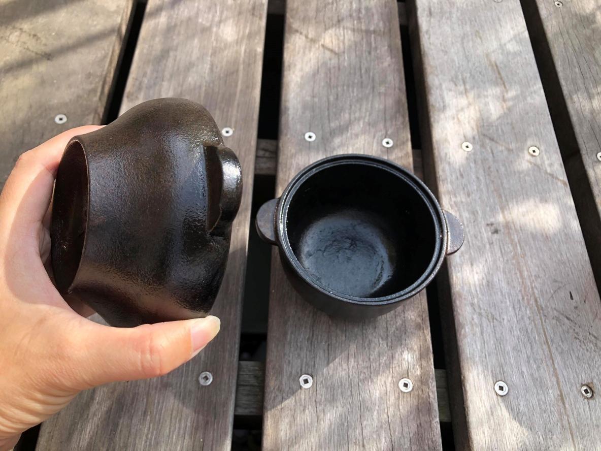 スノーピークのりんごサイズのダッチオーブンで、気軽に本格的な
