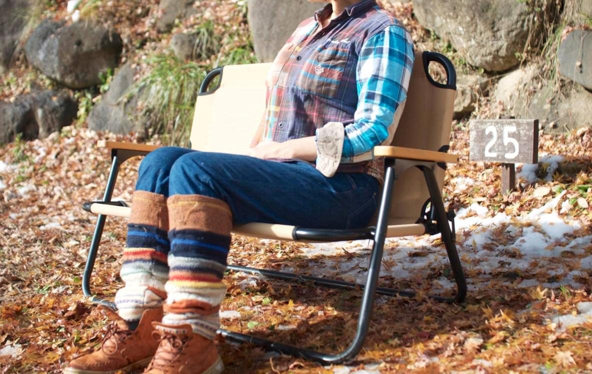 【非売品】Qooクーオリジナル 持ち運べるローベンチアルミ背付きローベンチ960 非売品】Qooクーオリジナル 持ち運べるローベンチアルミ背付き