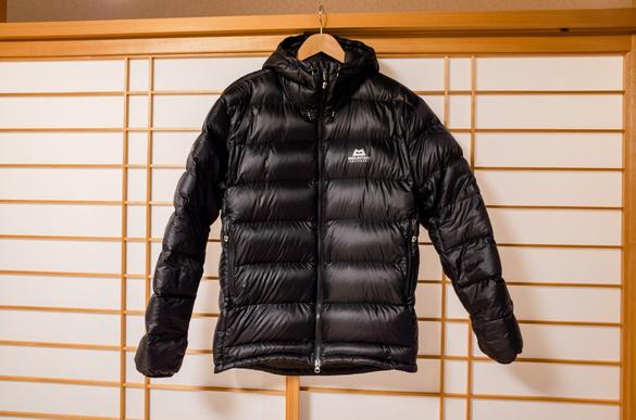 MEの「パウダー・デュペ」がモコモコしない×しっかりあたたかいダウン 