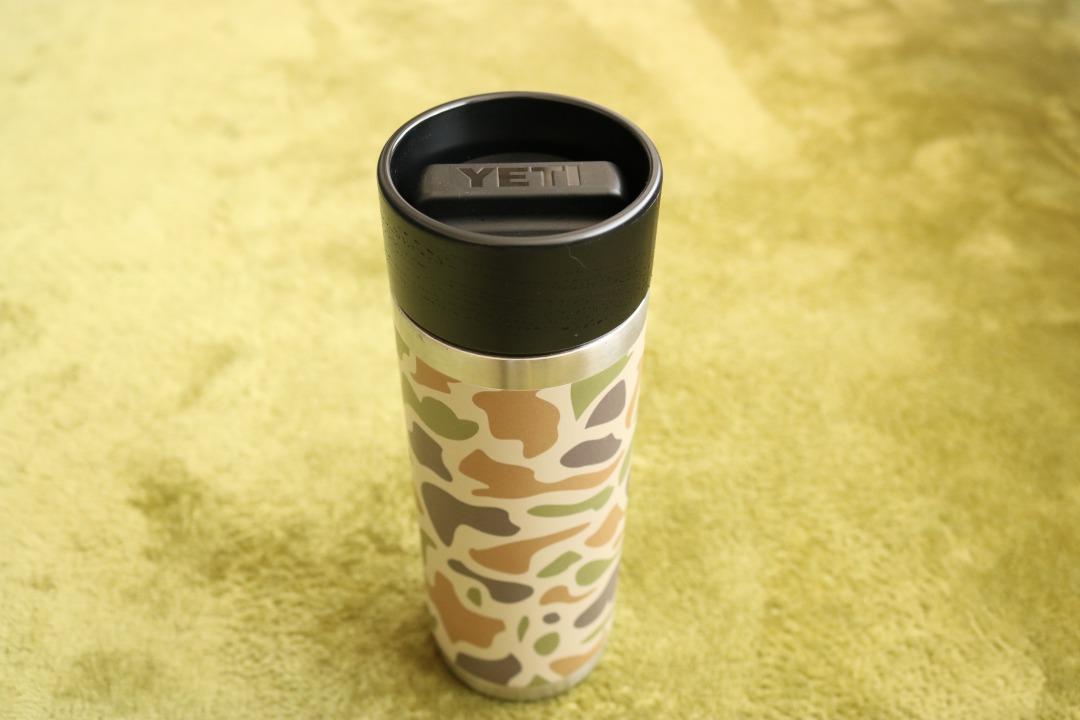 YETIの「RAMBLER BOTTLE HOTSHOT CAP」をアウトドアライターが激押し