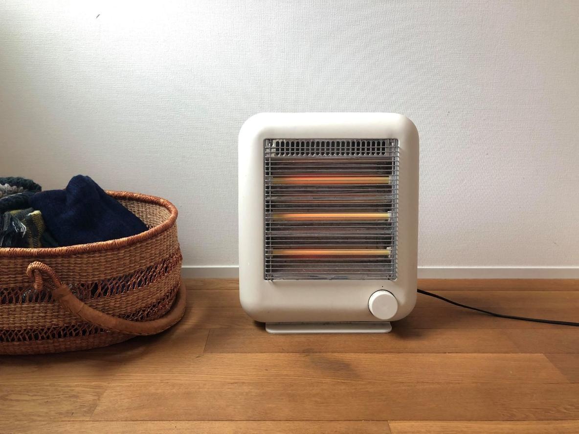 加湿機能付き　電気ストーブ 商品情報_障害物センサー搭載電気ストーブ（加湿機能付き