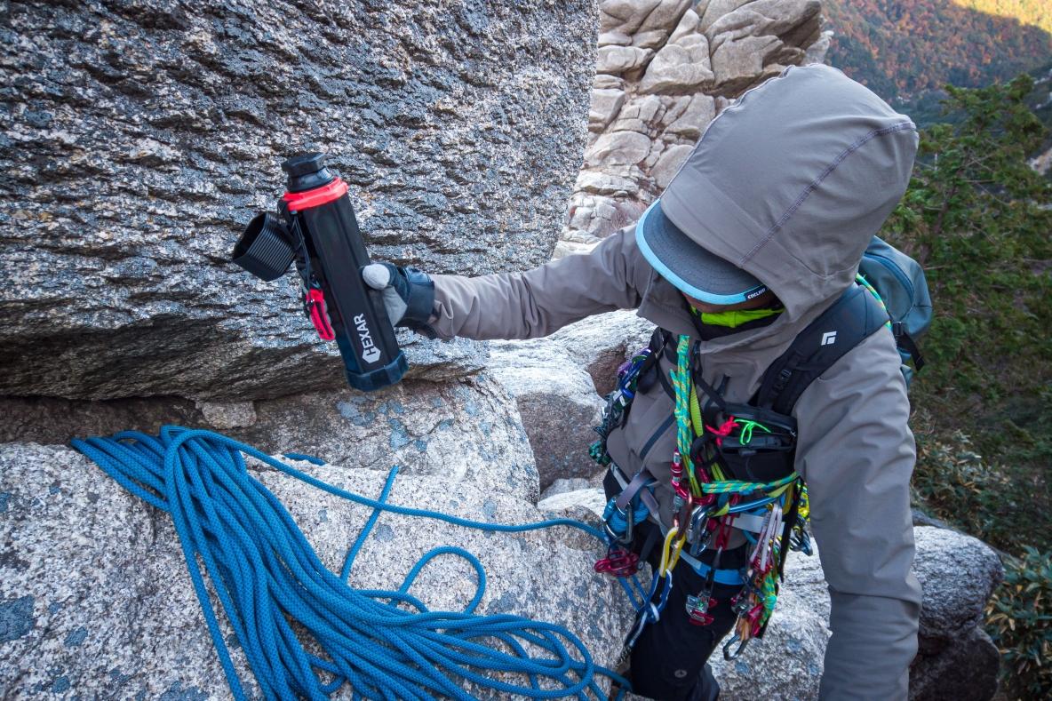 DOSHISHAのヘキサーボトルは、6時間後も80度をキープする保温性