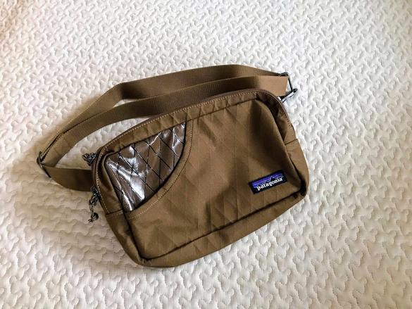 patagoniaのベルトバッグはポケットが絶妙！ 旅行のサブバッグにも良さ 