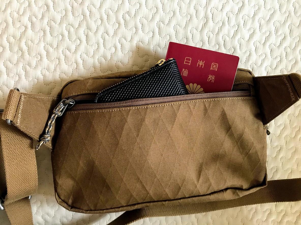 patagoniaのベルトバッグはポケットが絶妙！ 旅行のサブバッグにも良さ