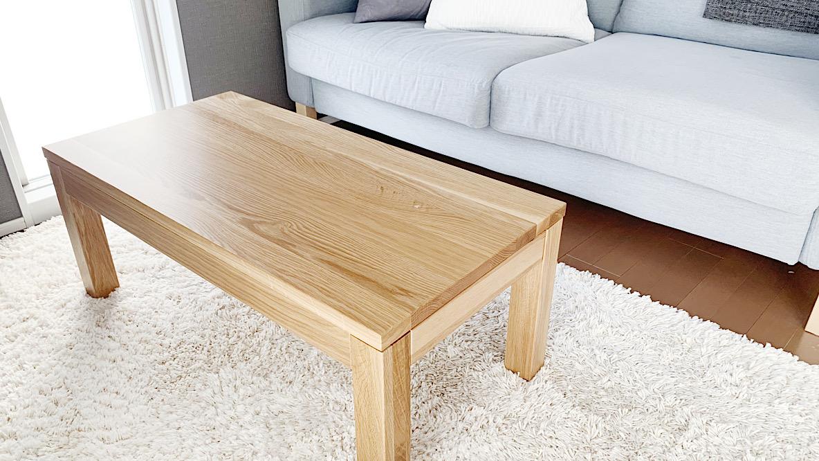 無印良品の無垢材ローテーブルが、ソファに合わせるテーブルの 